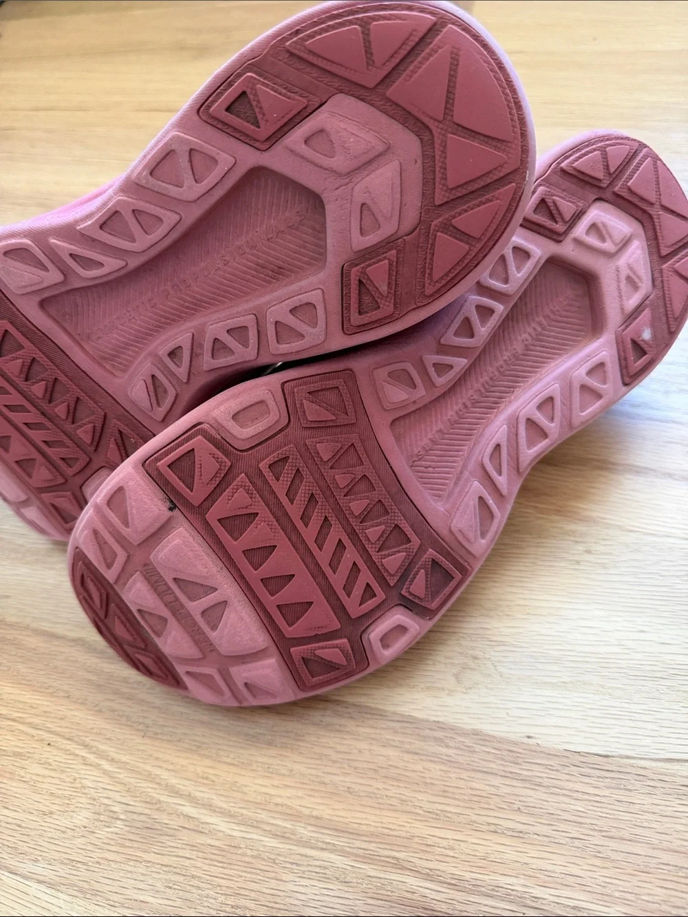 APL throughout soles bliss